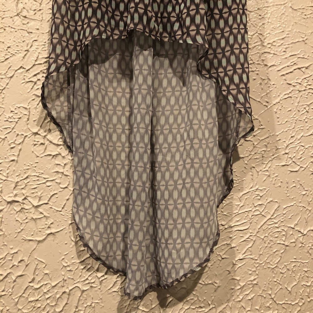 Patterned High-Low Dress - Picture 4 of 9